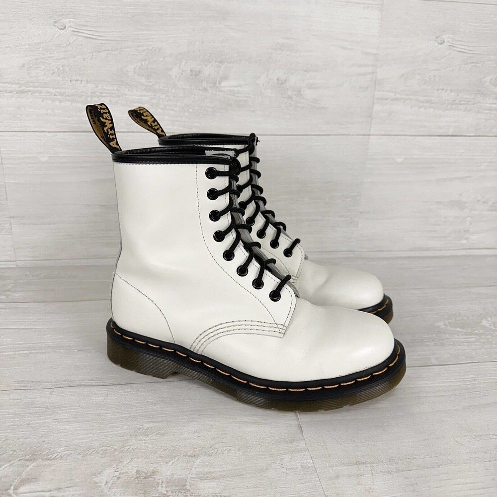 Dr. Martens 1460 Leather Combat Boots Women Size‎ 7 White 8 Eyelet Lace Up